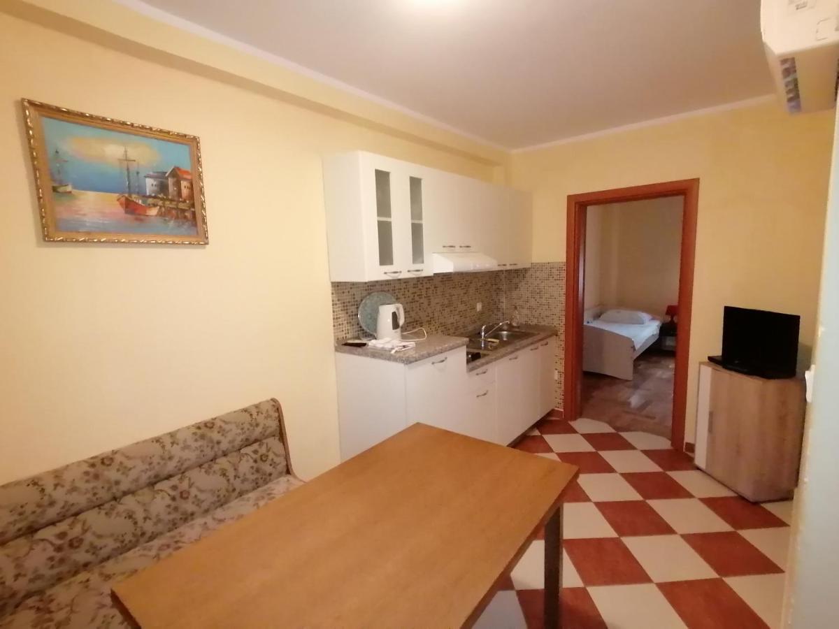 Apartmani Golomeic Crikvenica Eksteriør billede